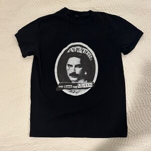 Gildan Black Short-Sleeve Graphic Tee with Monochrome Portrait